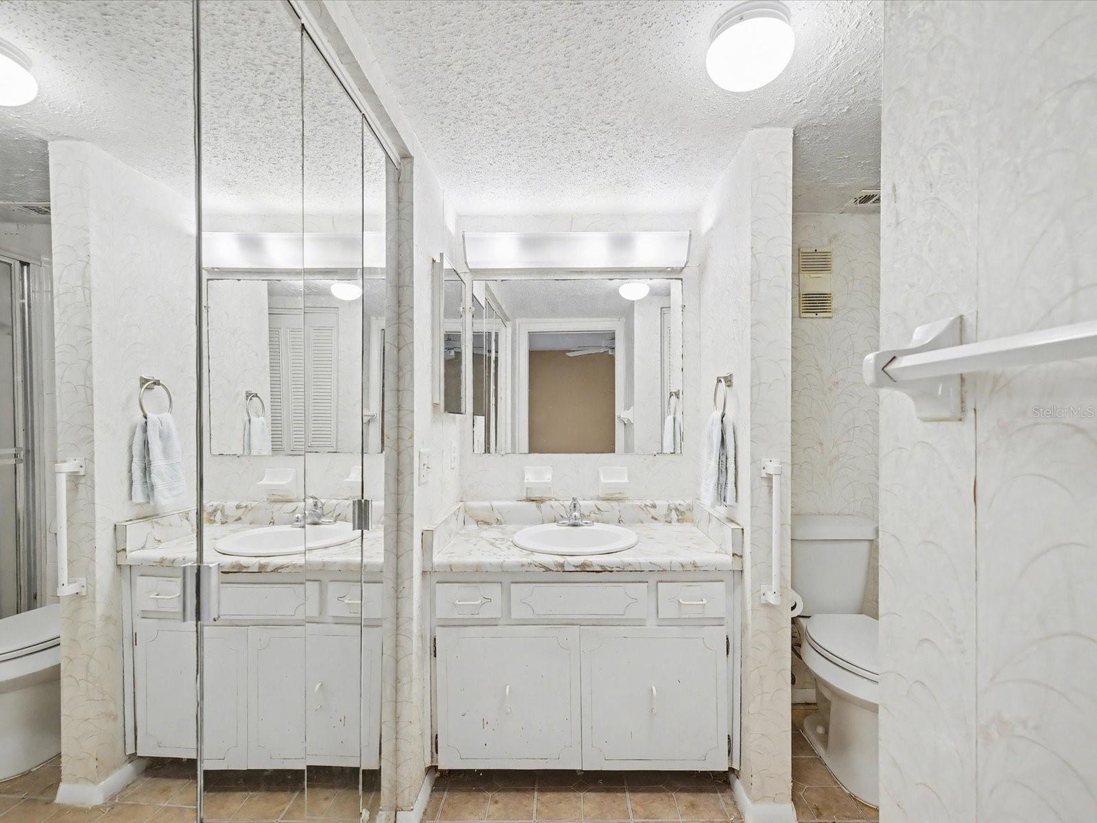 PATRICIAN OAKS - Residential