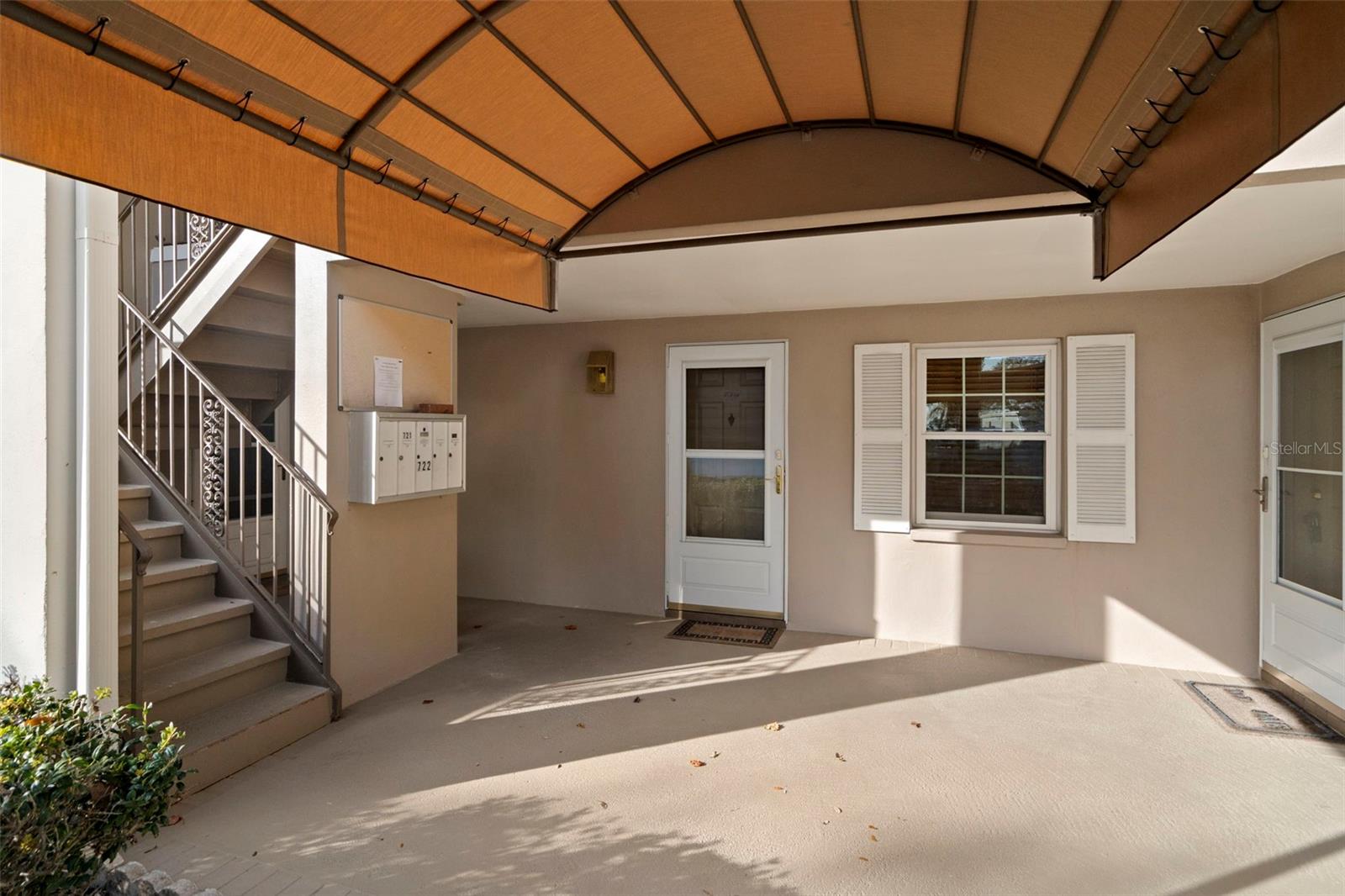 BAY OAKS CONDO - Residential