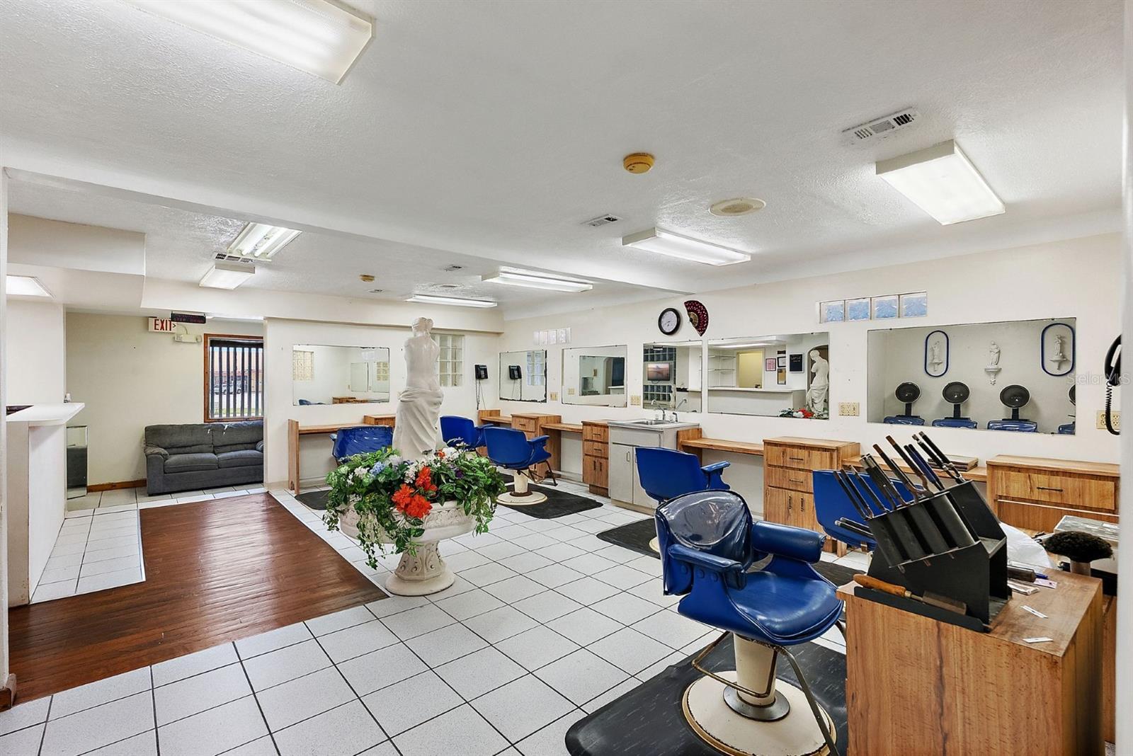 CHILDS PARK - Commercial Sale