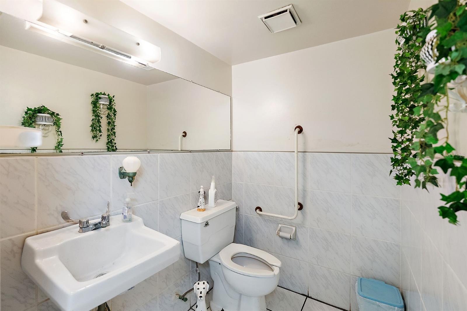 CHILDS PARK - Commercial Sale