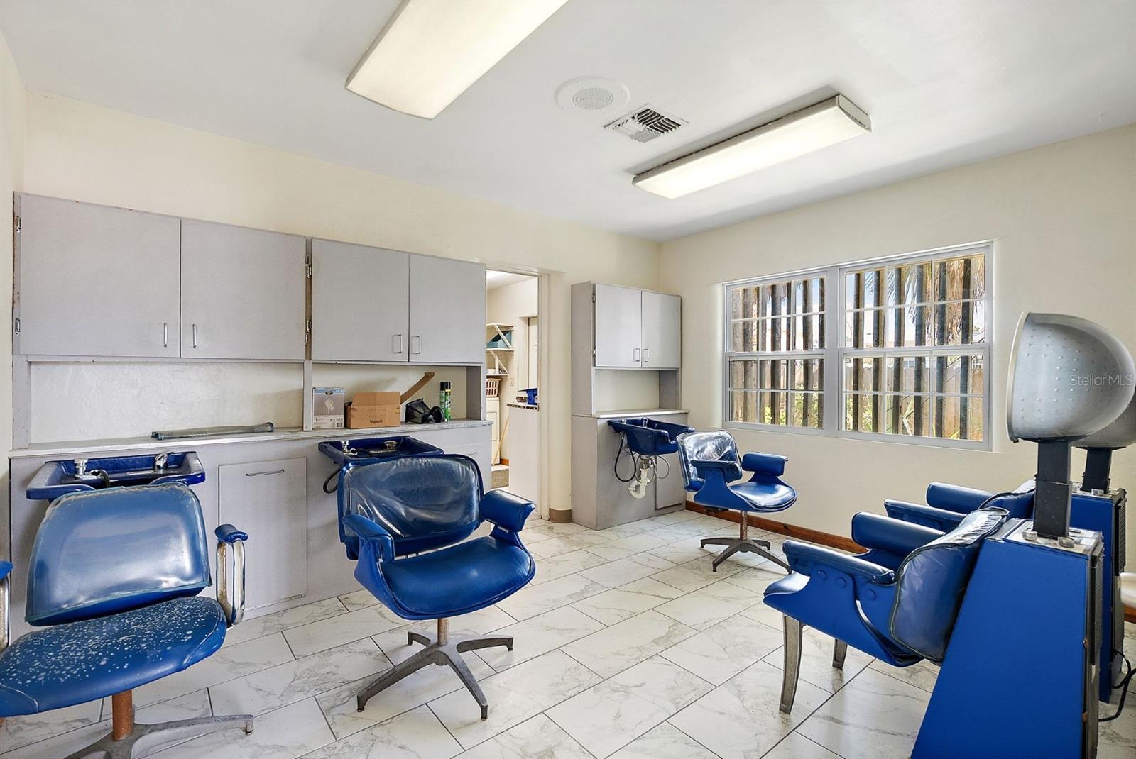 CHILDS PARK - Commercial Sale