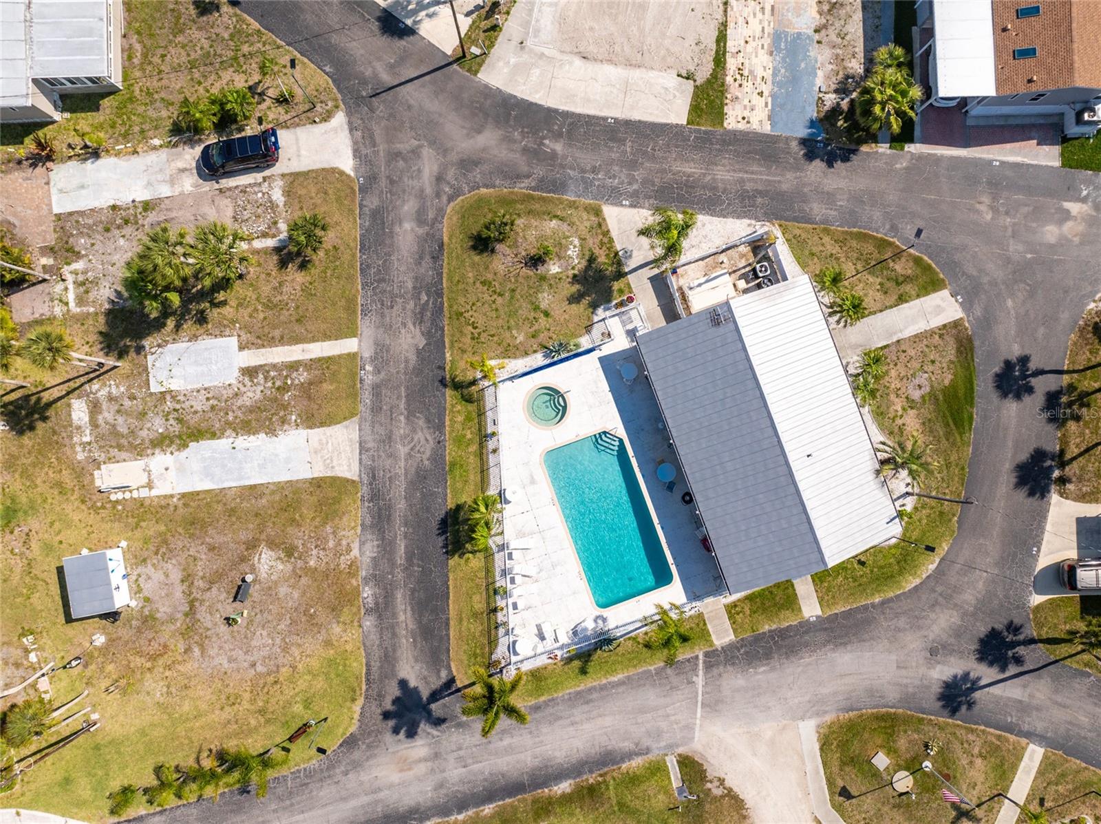 PARK POINTE MOB HME VLGE - Land