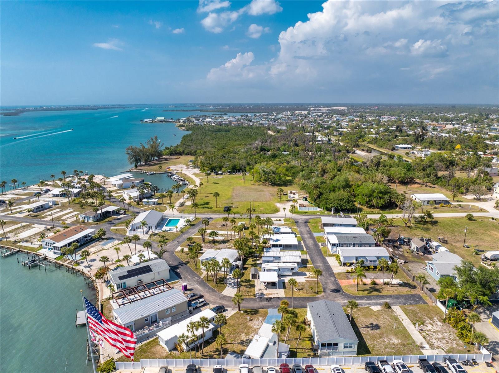 PARK POINTE MOB HME VLGE - Land