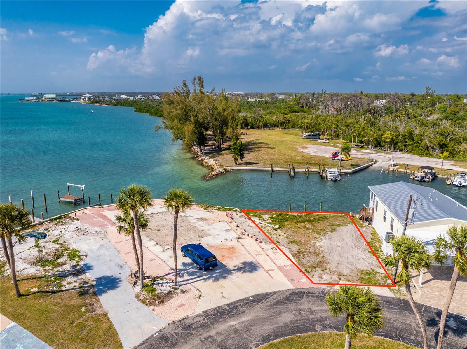 PARK POINTE MOB HME VLGE - Land