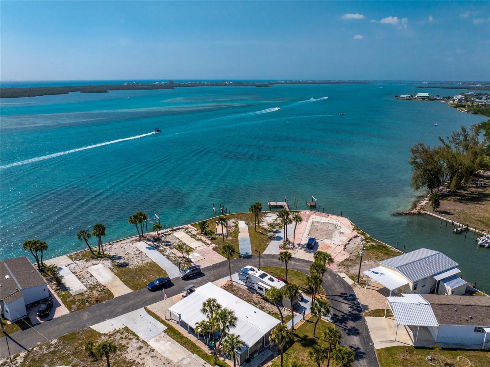 PARK POINTE MOB HME VLGE - Land