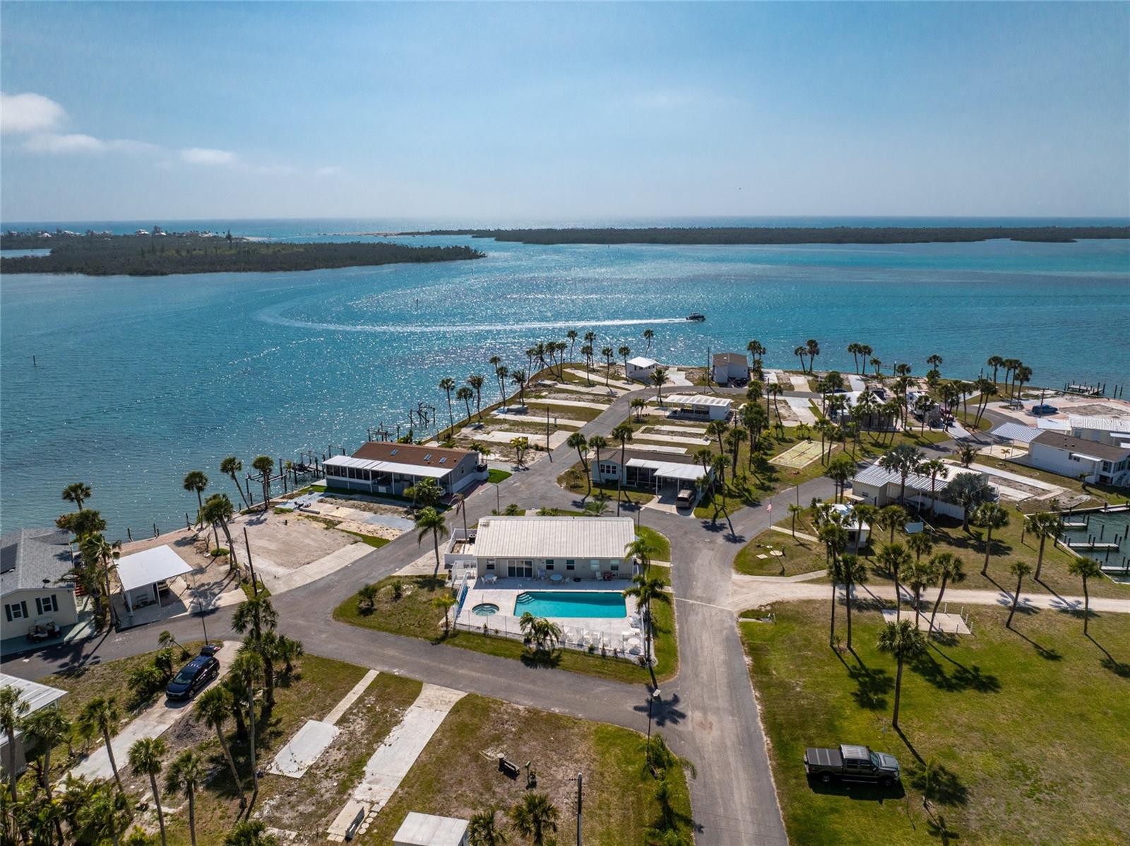 PARK POINTE MOB HME VLGE - Land