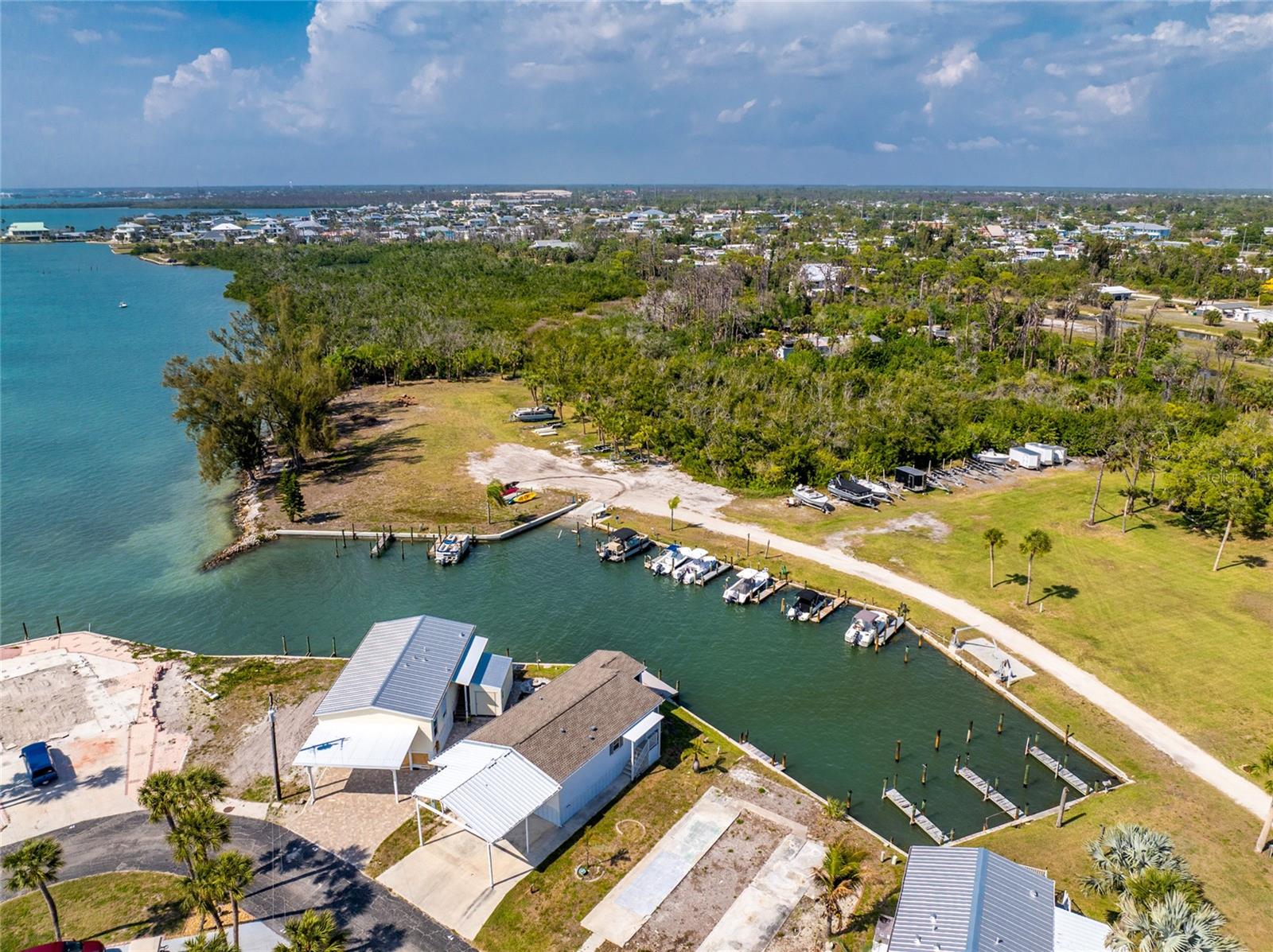 PARK POINTE MOB HME VLGE - Land