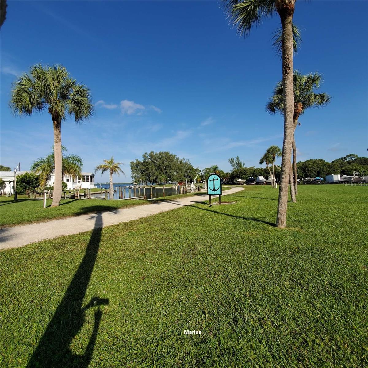 PARK POINTE MOB HME VLGE - Land