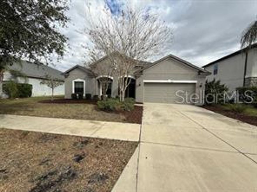 Welcome to your dream home! This 5 bedroom, 3 bath home is located in the heart of Valrico. Perfectly nestled in the well maintained Shetland Ridge Community, in close proximity to fabulous restaurants, entertainment, and easily accessible to major highways for a trip to the beach, or a night downtown. High ceilings and an open floor plan in the heart of the home give a bright yet homey feel. There is a bedroom for everyone! The master suite is too nice to pass up! Priced right and ready for your family!