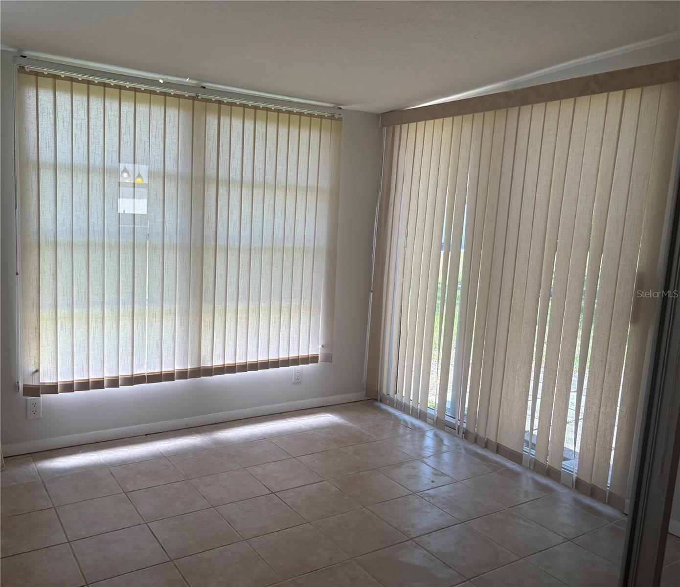 OAKWOOD VILLAS,  B - Residential