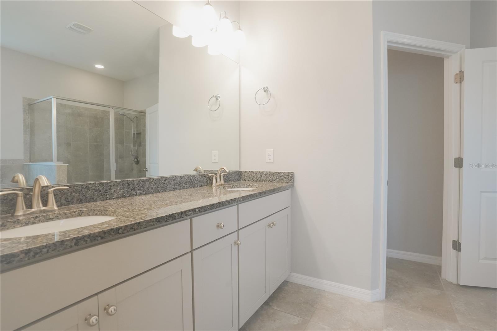 LANDING PH 1 - Residential