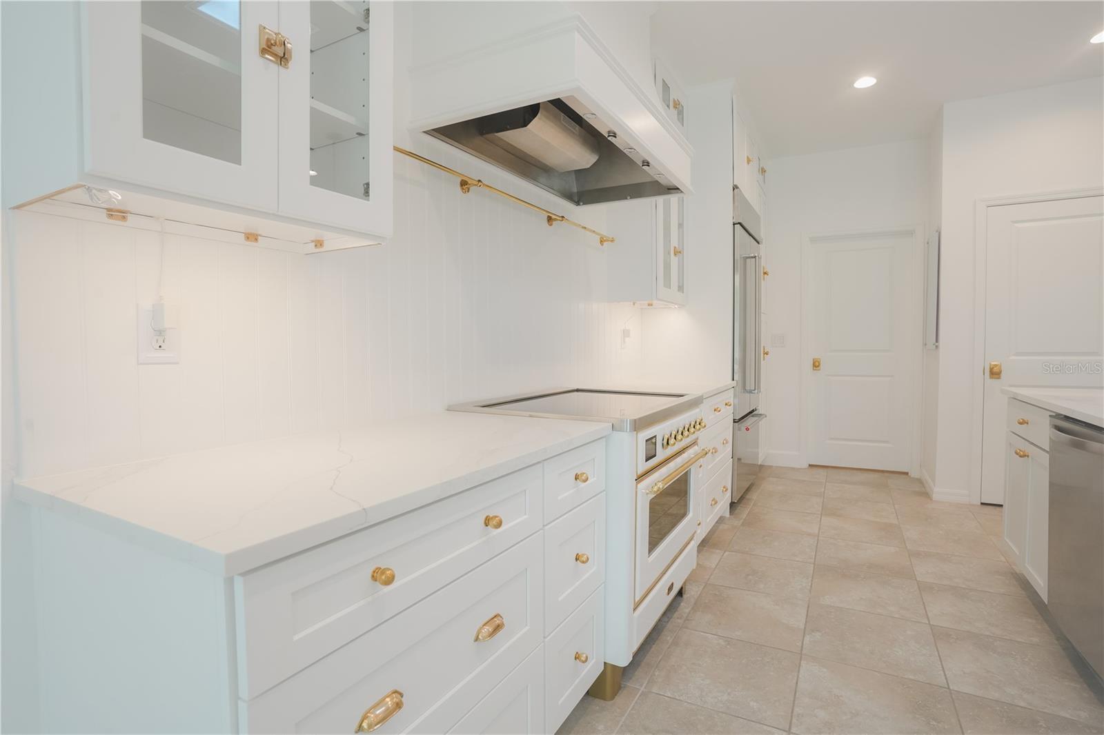 LANDING PH 1 - Residential