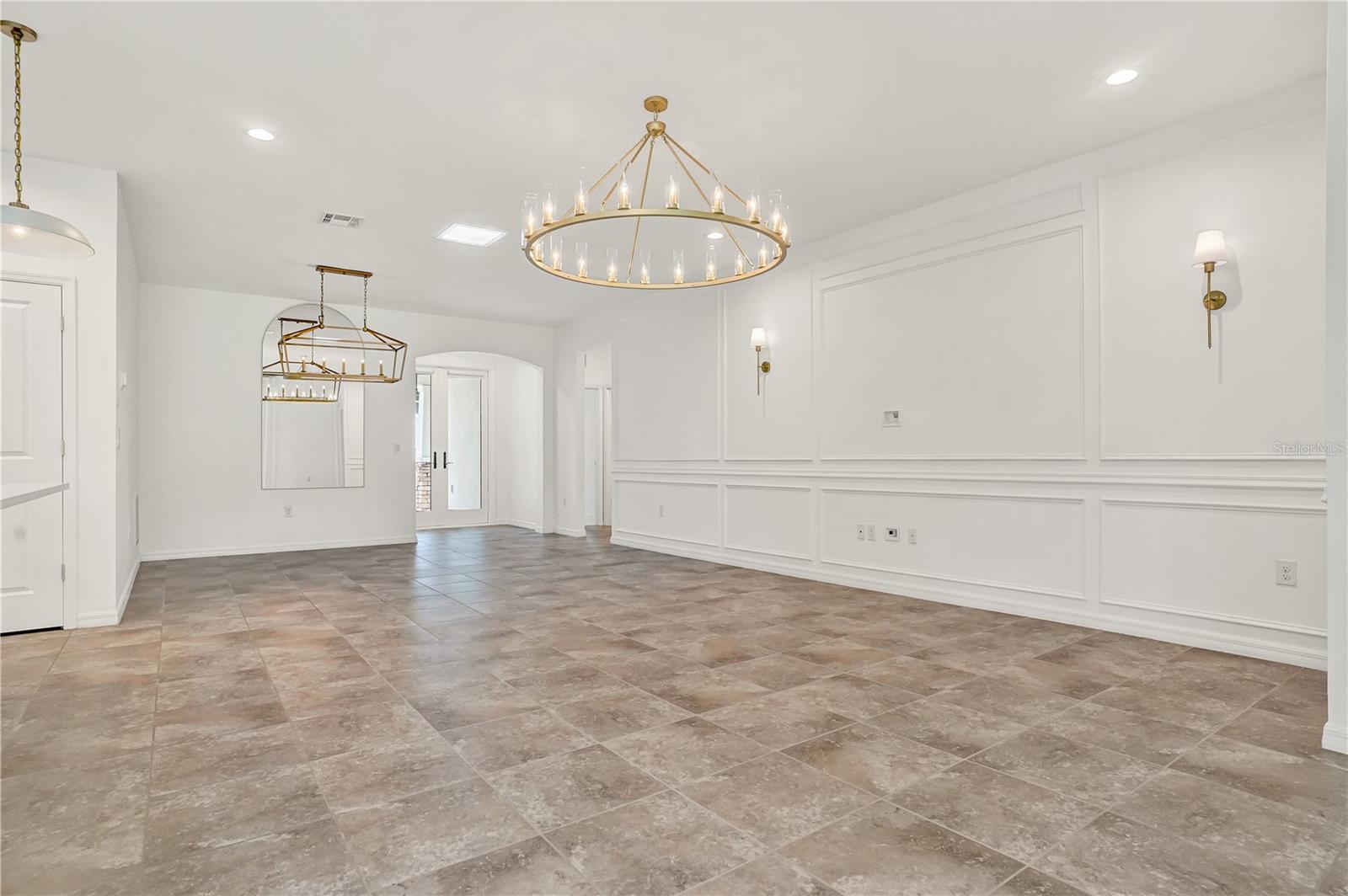 LANDING PH 1 - Residential