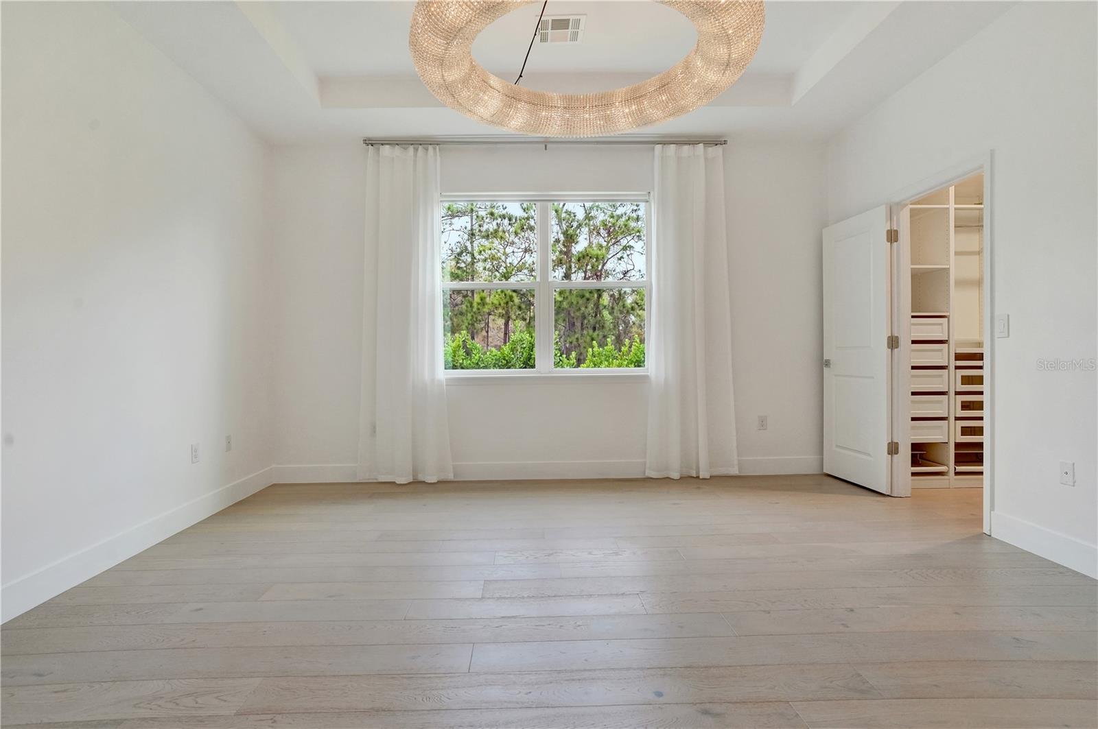 LANDING PH 1 - Residential