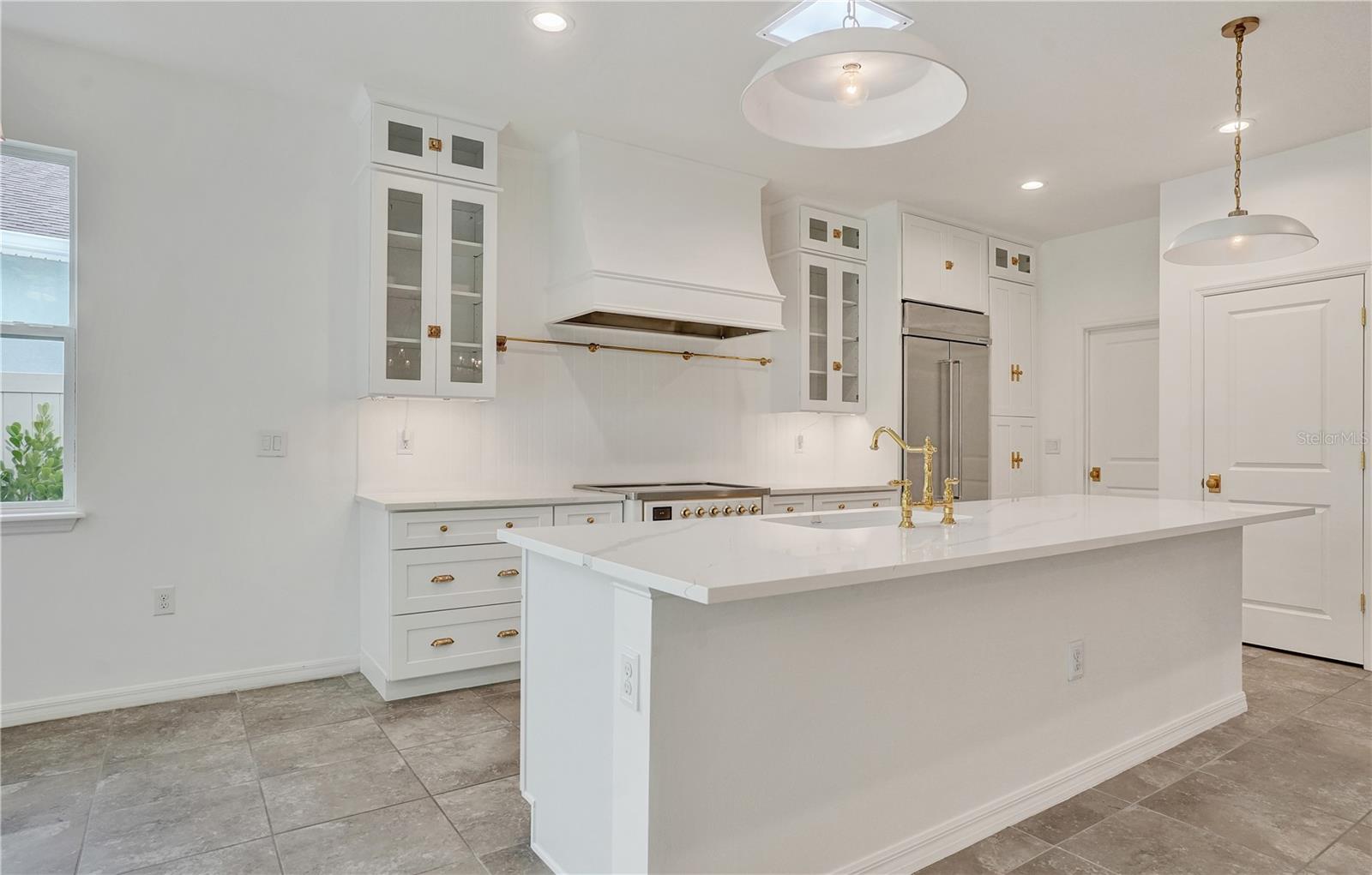 LANDING PH 1 - Residential