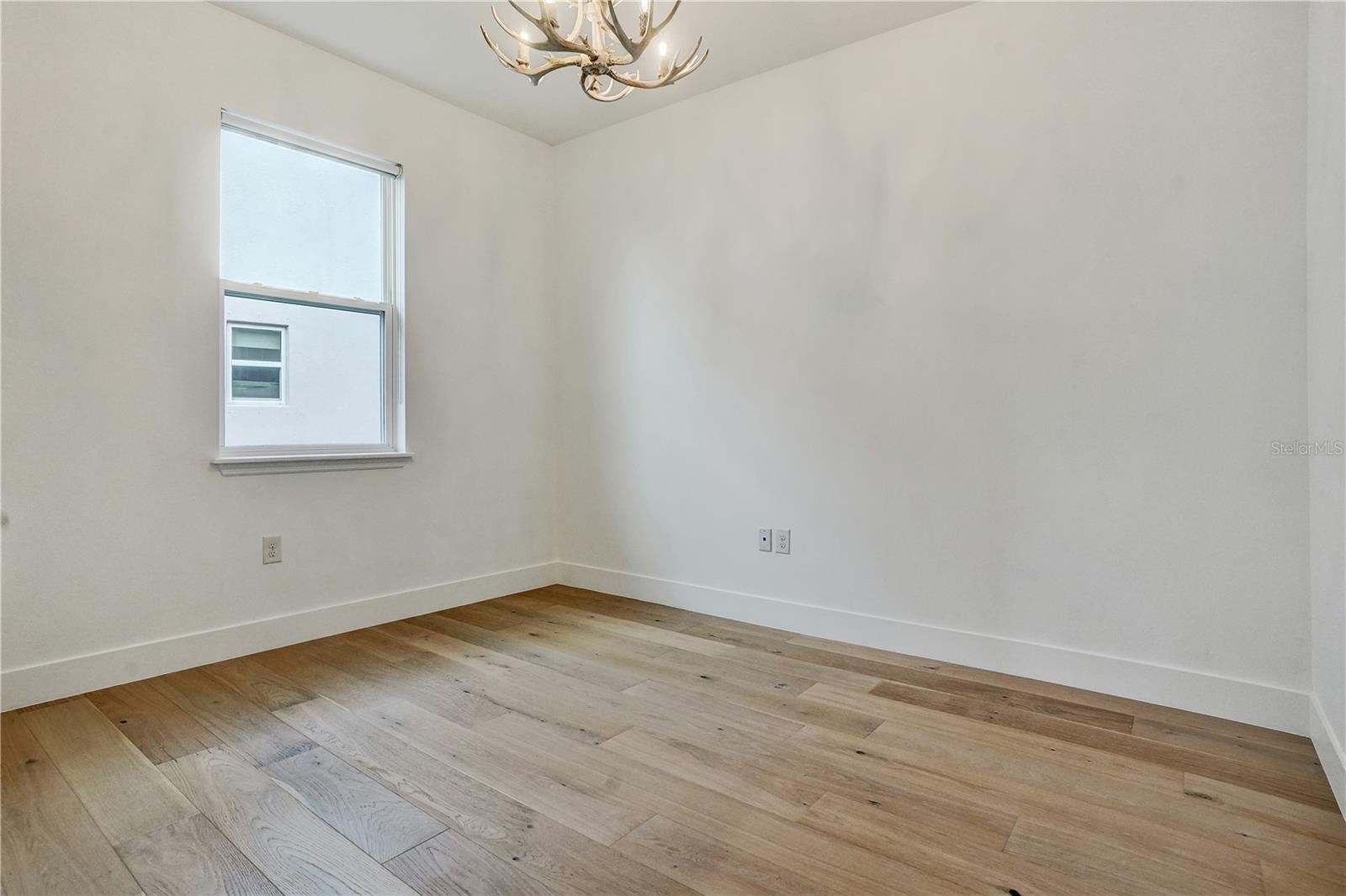 LANDING PH 1 - Residential