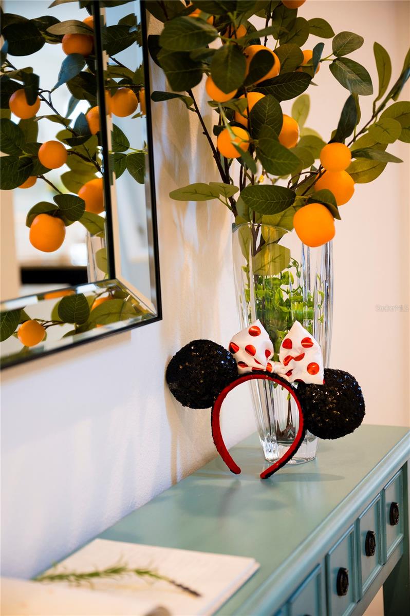 8020 OAK SHADOW COURT