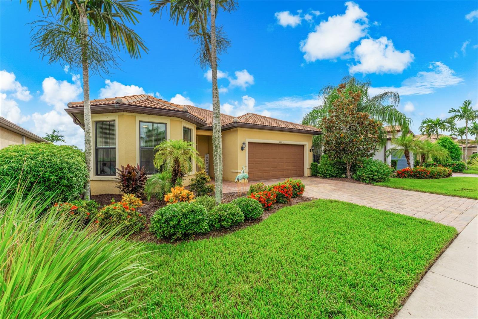 13825 KARINA STREET