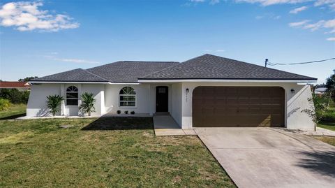 A home in PORT CHARLOTTE