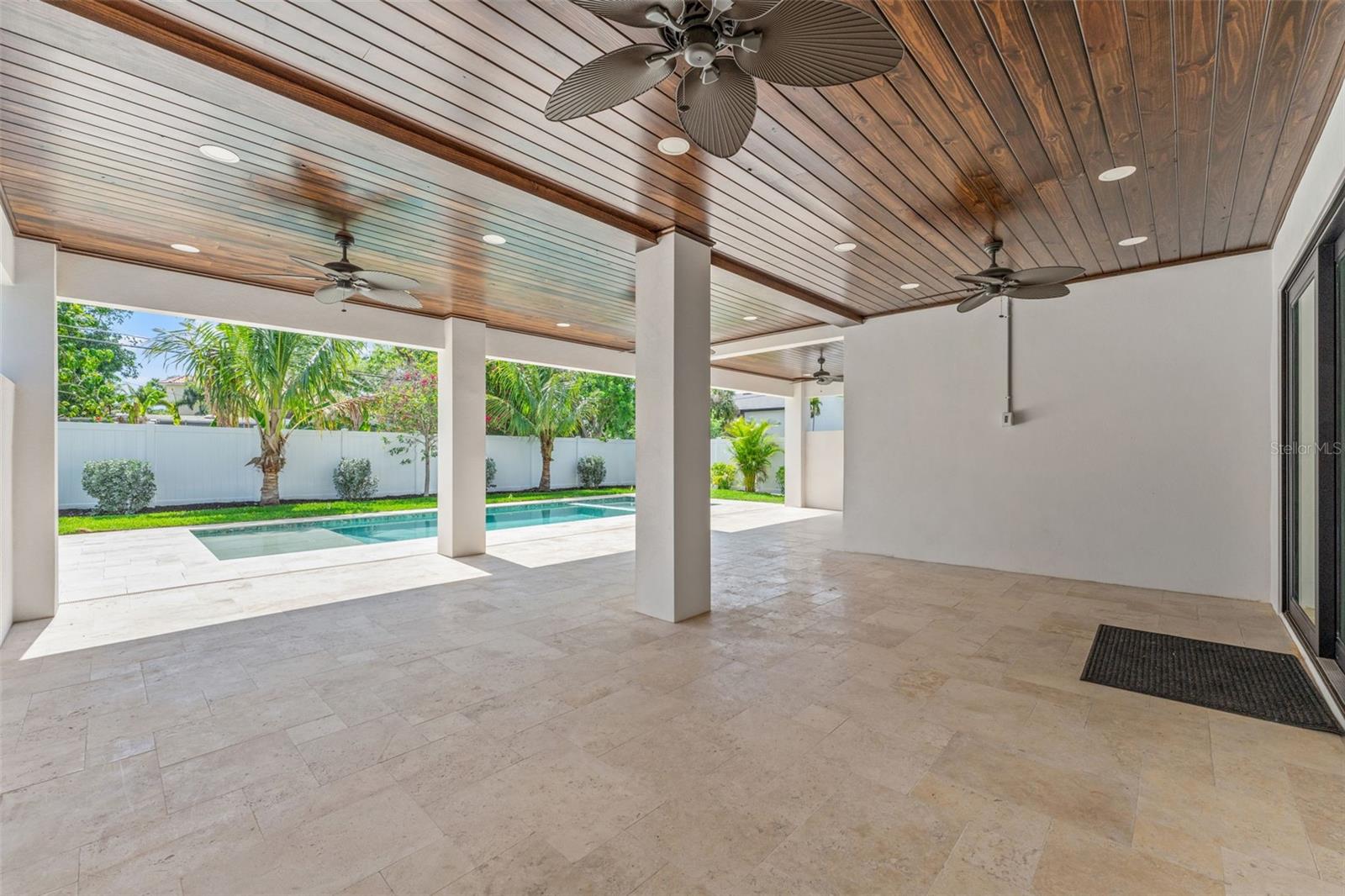 DAVIS ISLANDS PB10 PG52 TO 57 - Residential Lease