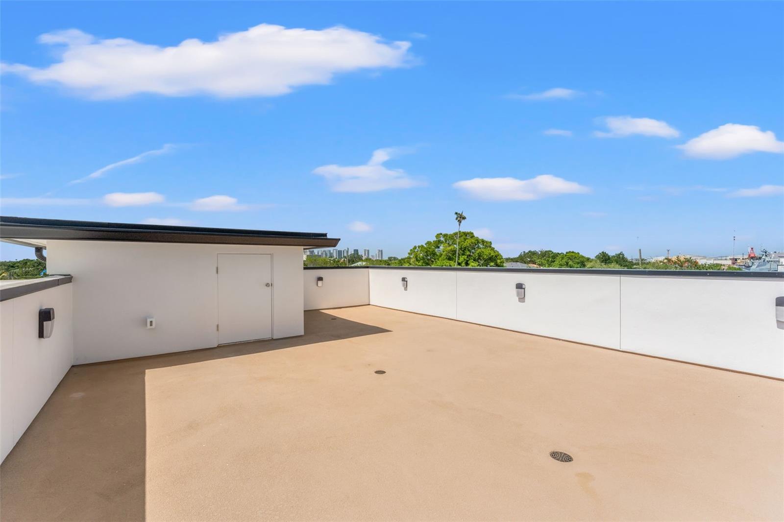 DAVIS ISLANDS PB10 PG52 TO 57 - Residential Lease