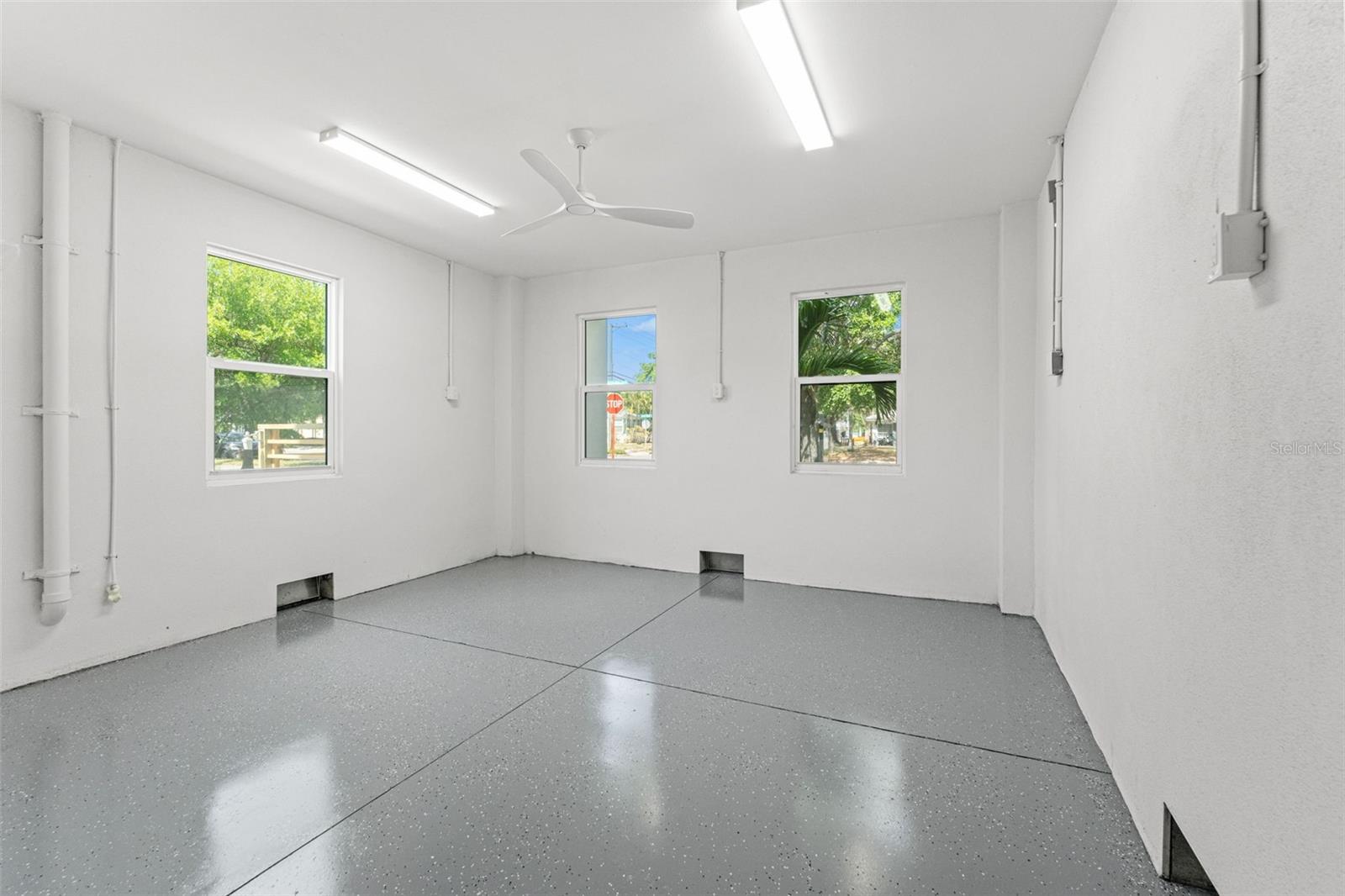 DAVIS ISLANDS PB10 PG52 TO 57 - Residential Lease