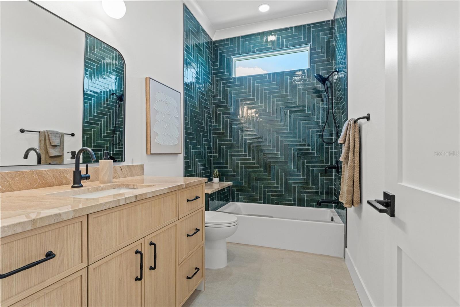 DAVIS ISLANDS PB10 PG52 TO 57 - Residential Lease