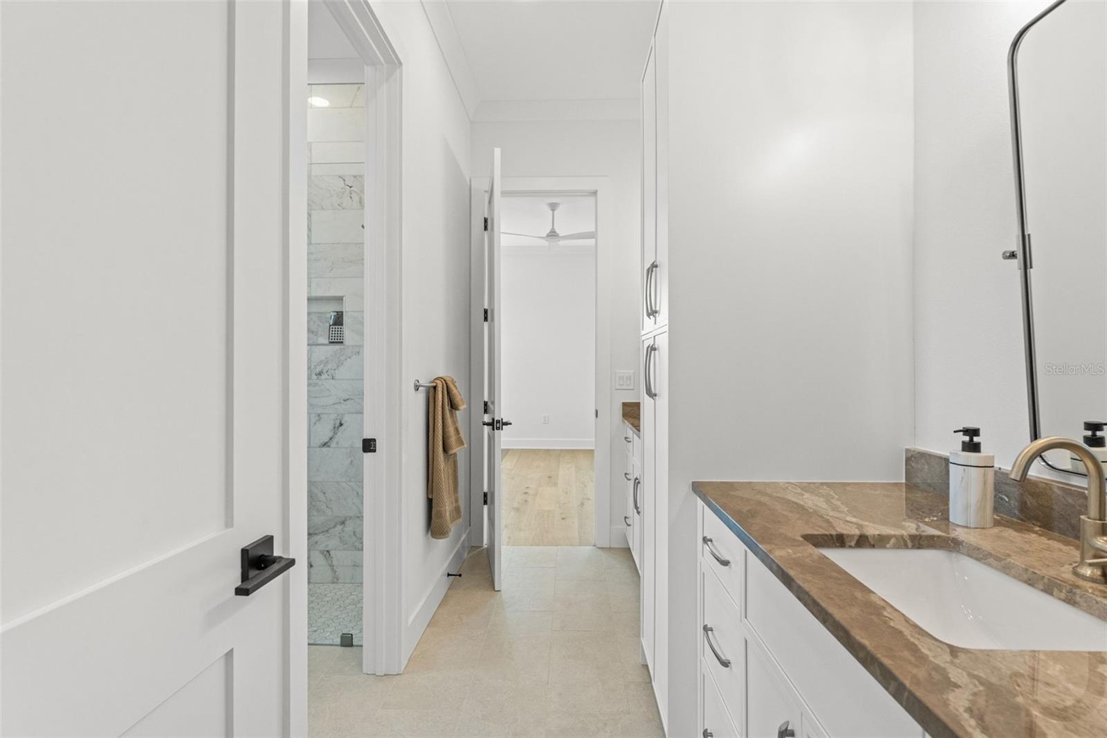 DAVIS ISLANDS PB10 PG52 TO 57 - Residential Lease