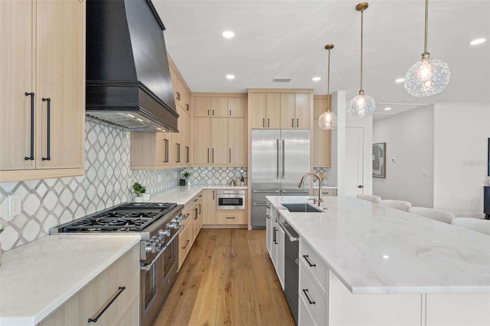 DAVIS ISLANDS PB10 PG52 TO 57 - Residential Lease