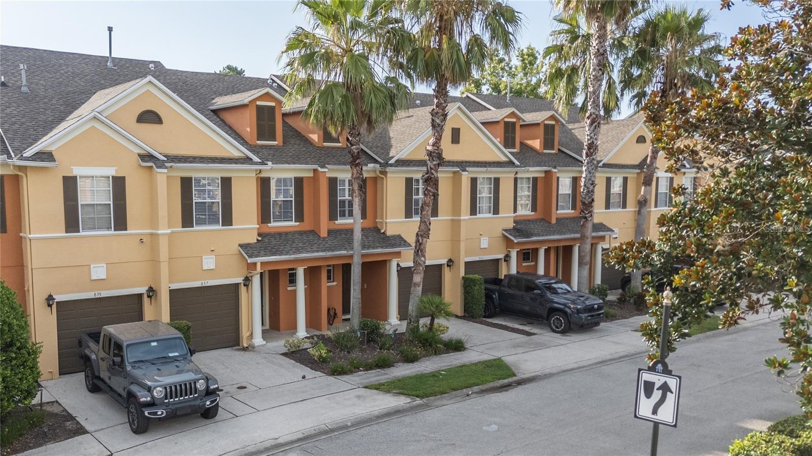 REUNION - Residential
