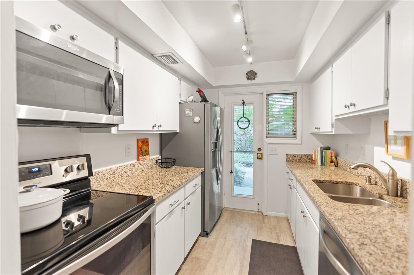 ALMERIA - Residential