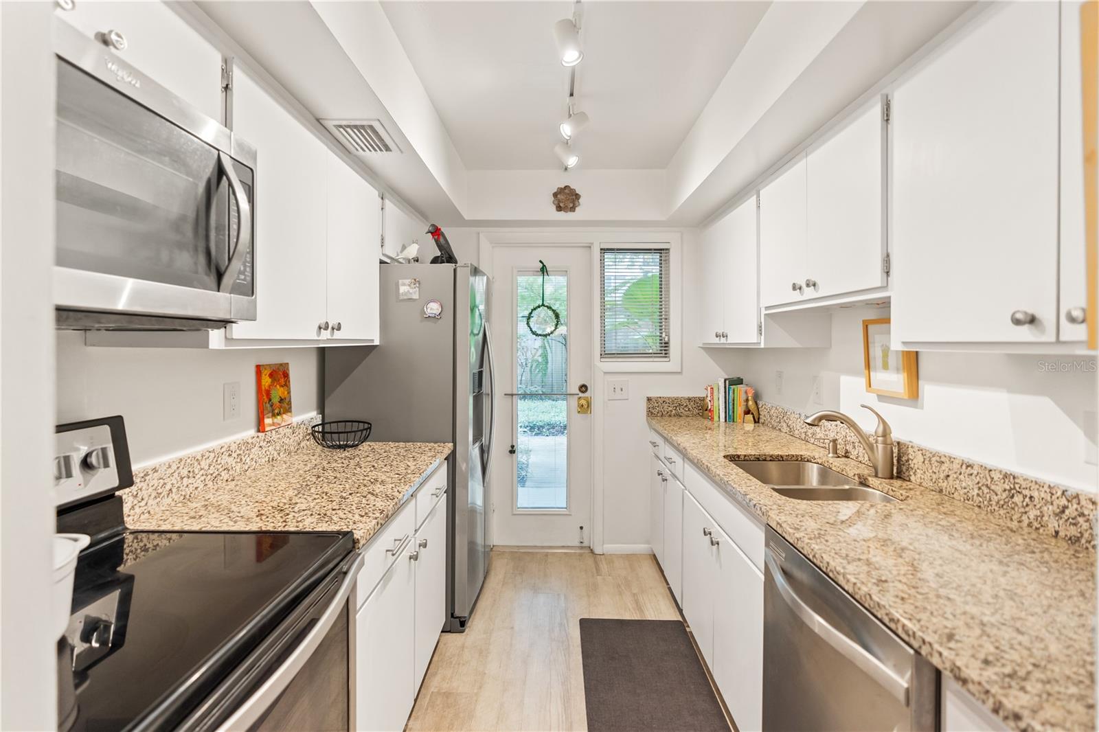 ALMERIA - Residential