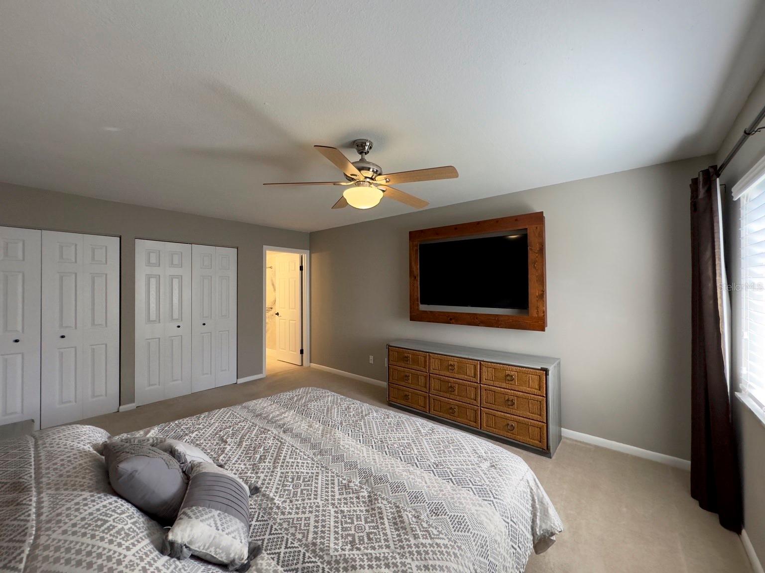 FAIRWAYS CONDOMINIUM - Residential