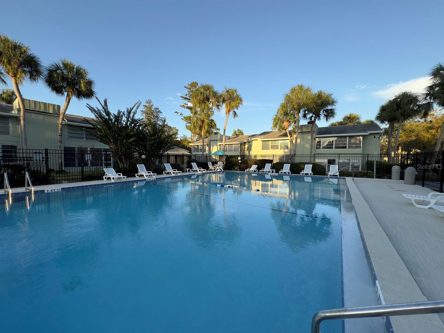 FAIRWAYS CONDOMINIUM - Residential