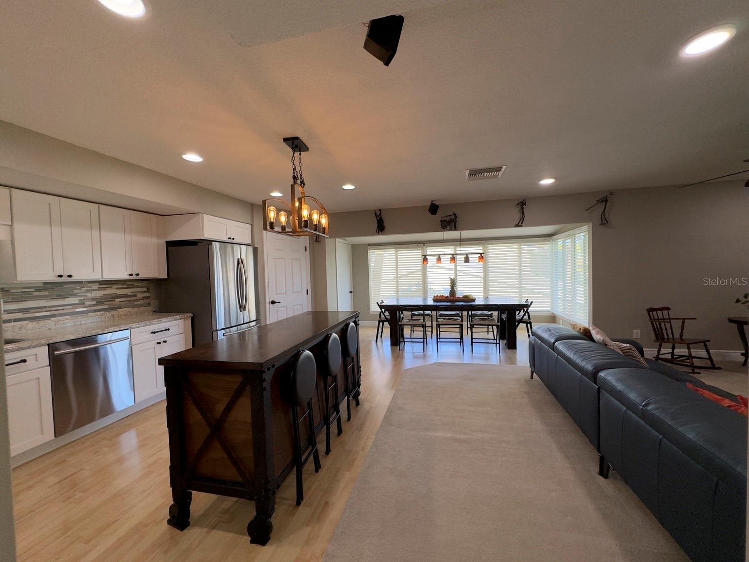 FAIRWAYS CONDOMINIUM - Residential