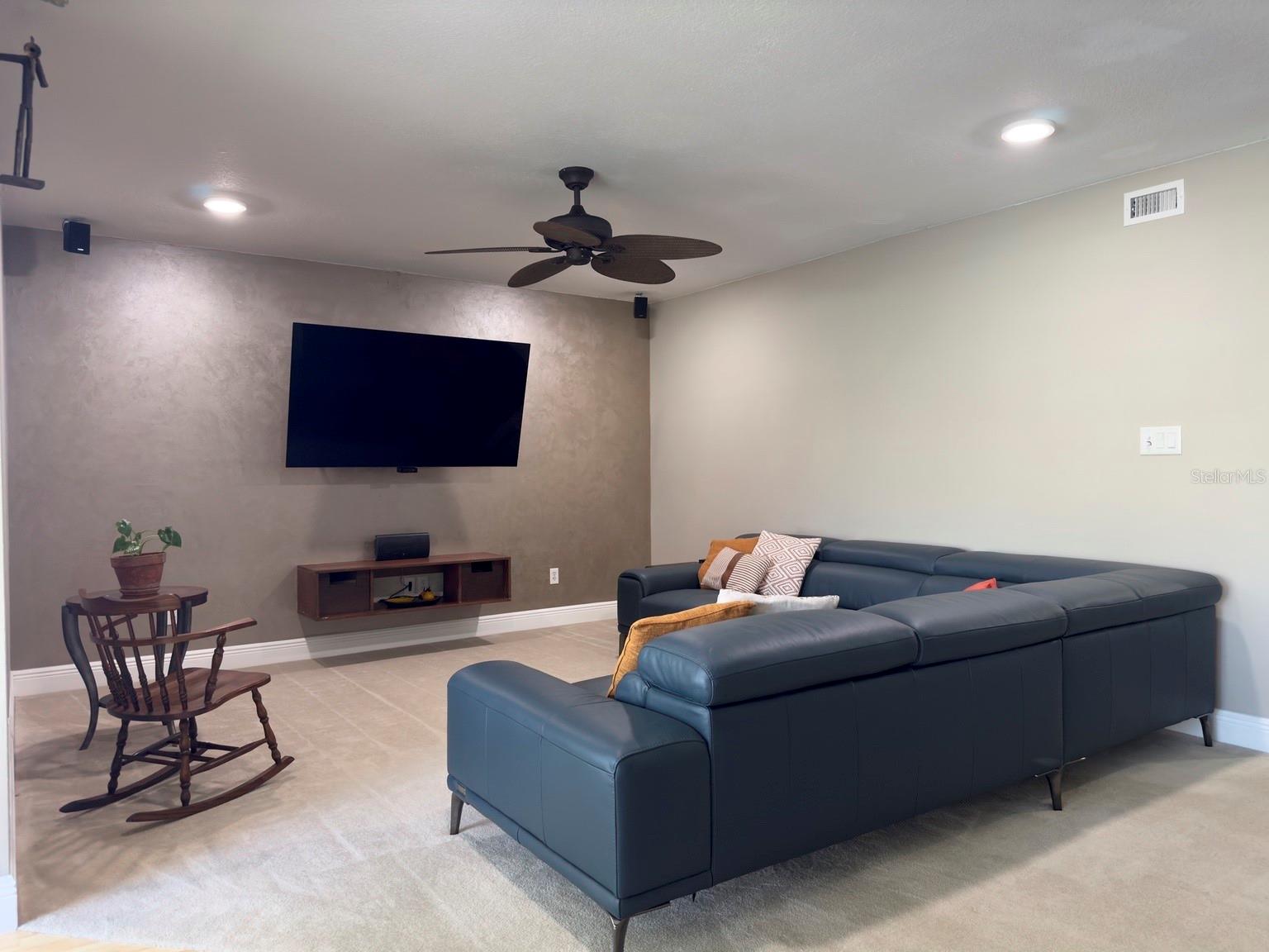 FAIRWAYS CONDOMINIUM - Residential