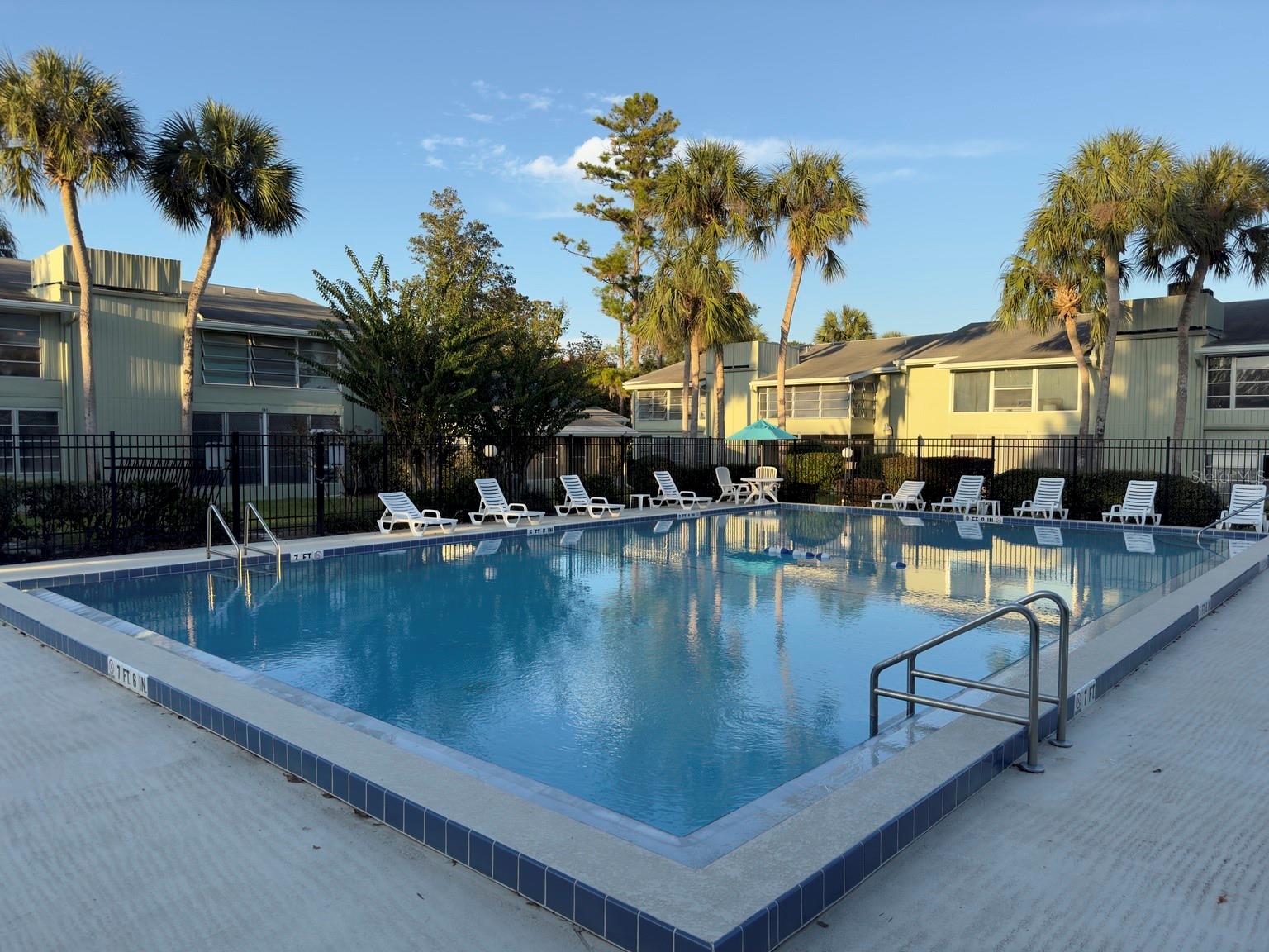 FAIRWAYS CONDOMINIUM - Residential