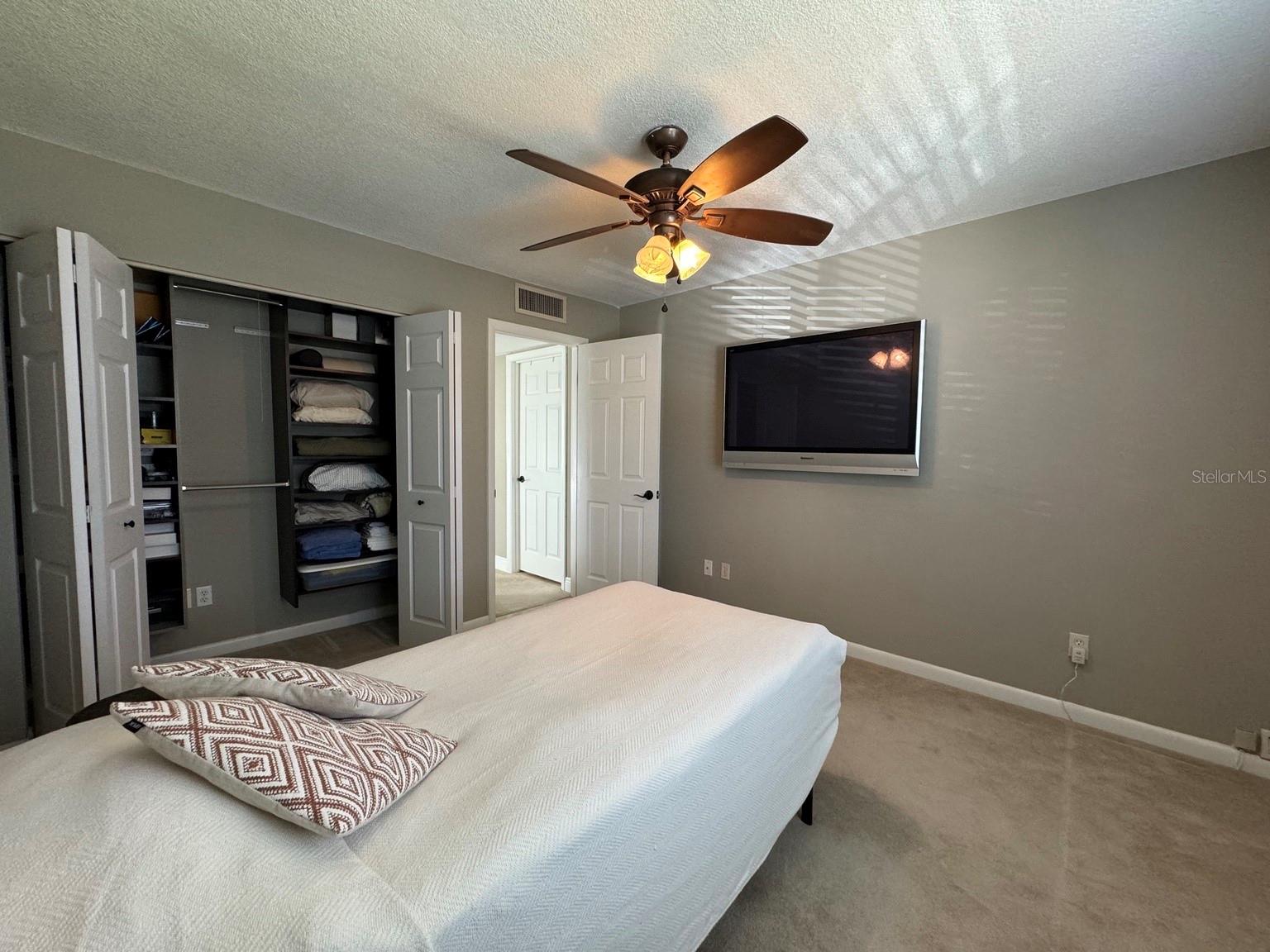 FAIRWAYS CONDOMINIUM - Residential