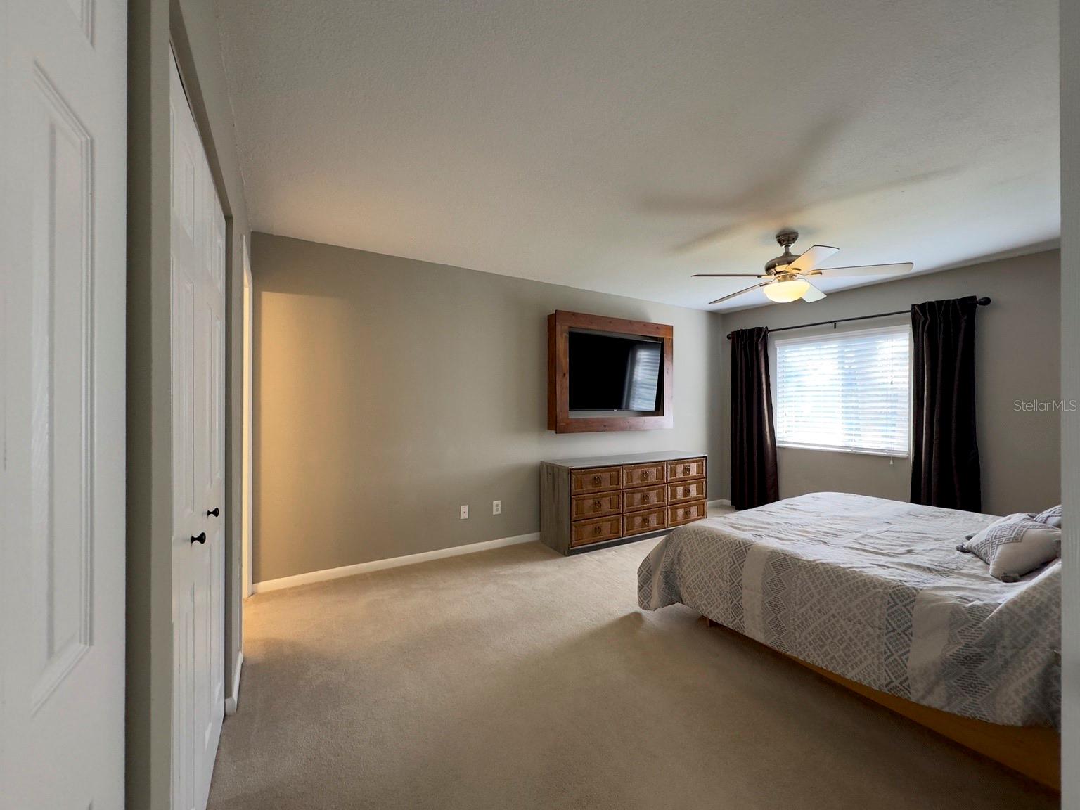 FAIRWAYS CONDOMINIUM - Residential