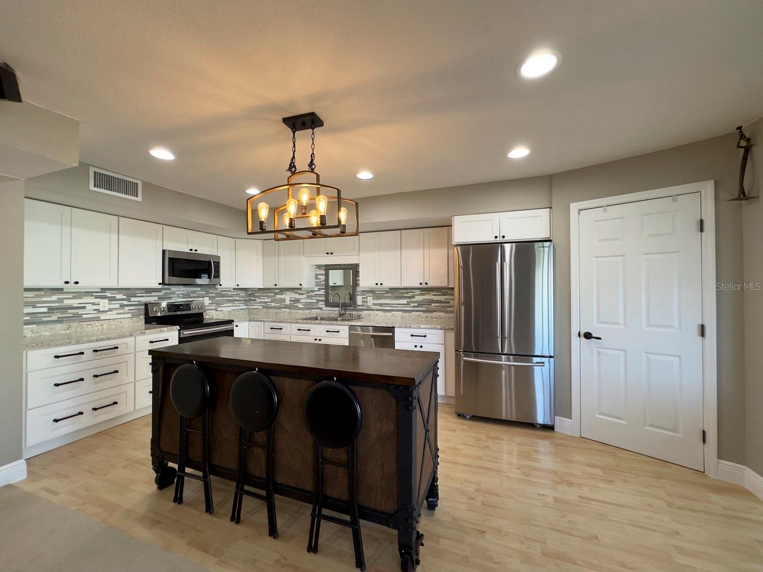 FAIRWAYS CONDOMINIUM - Residential