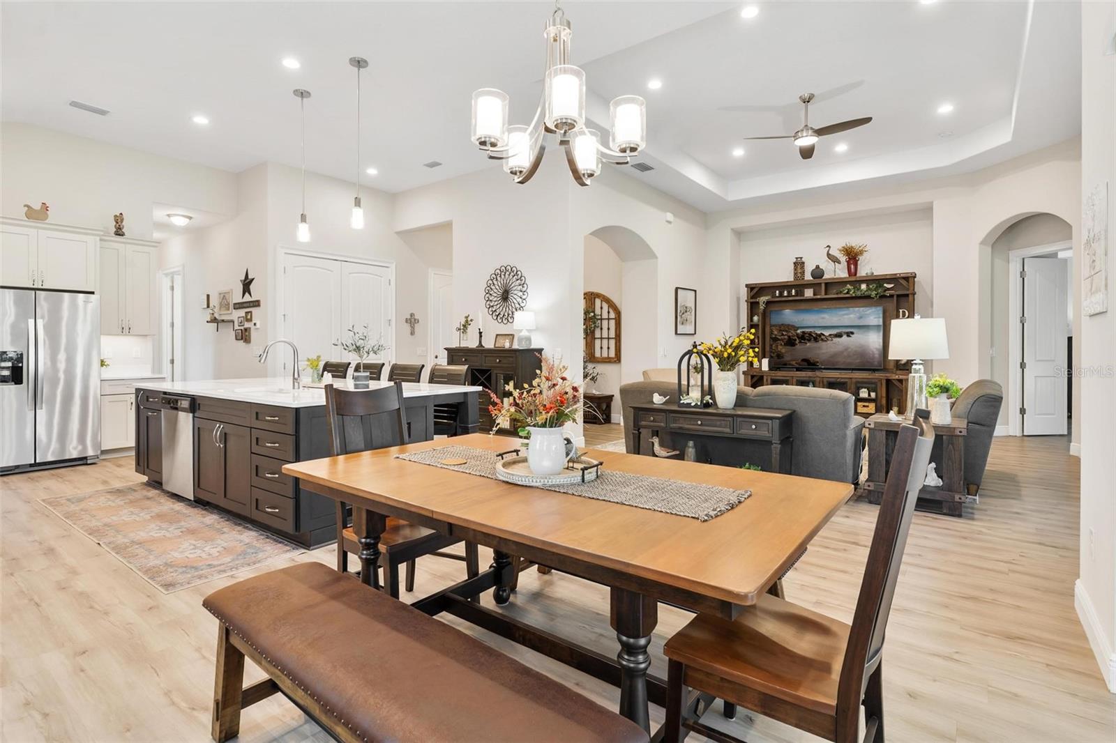 HARBOR HILLS - Residential