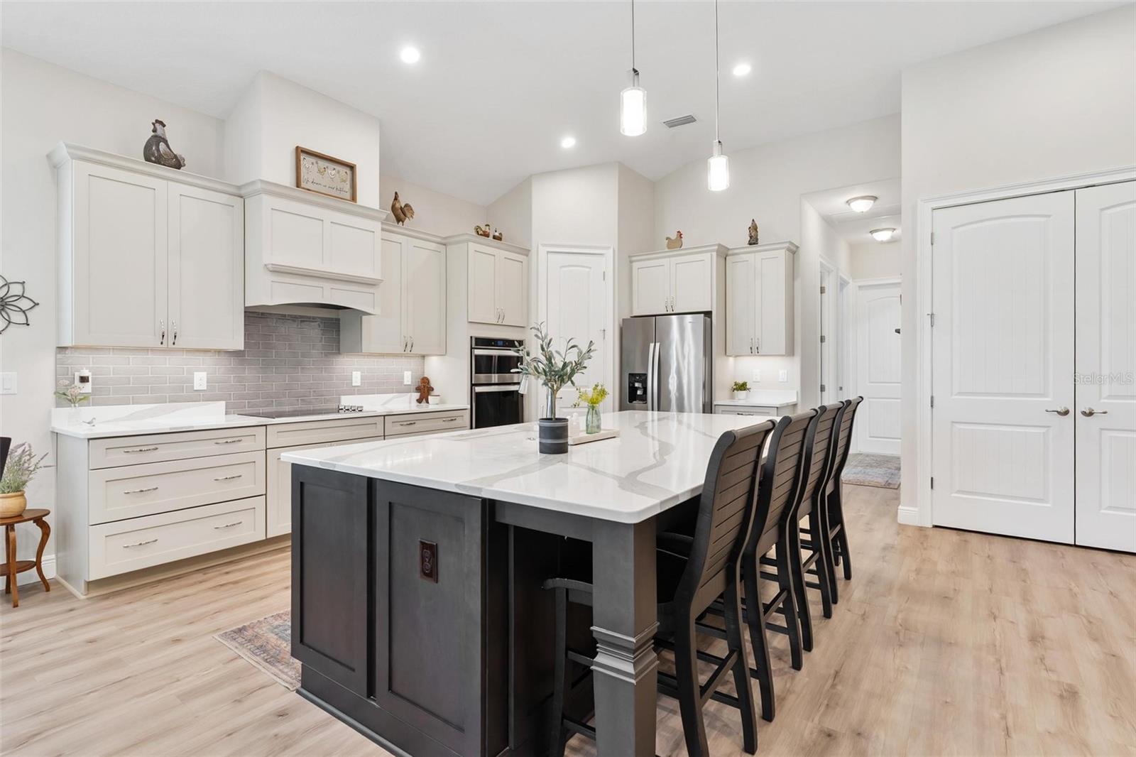 HARBOR HILLS - Residential