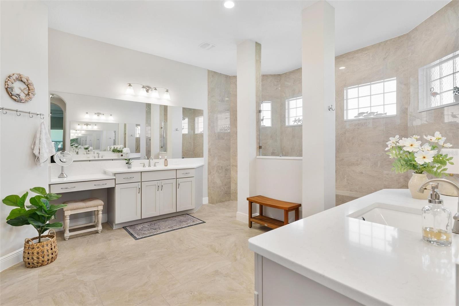 HARBOR HILLS - Residential