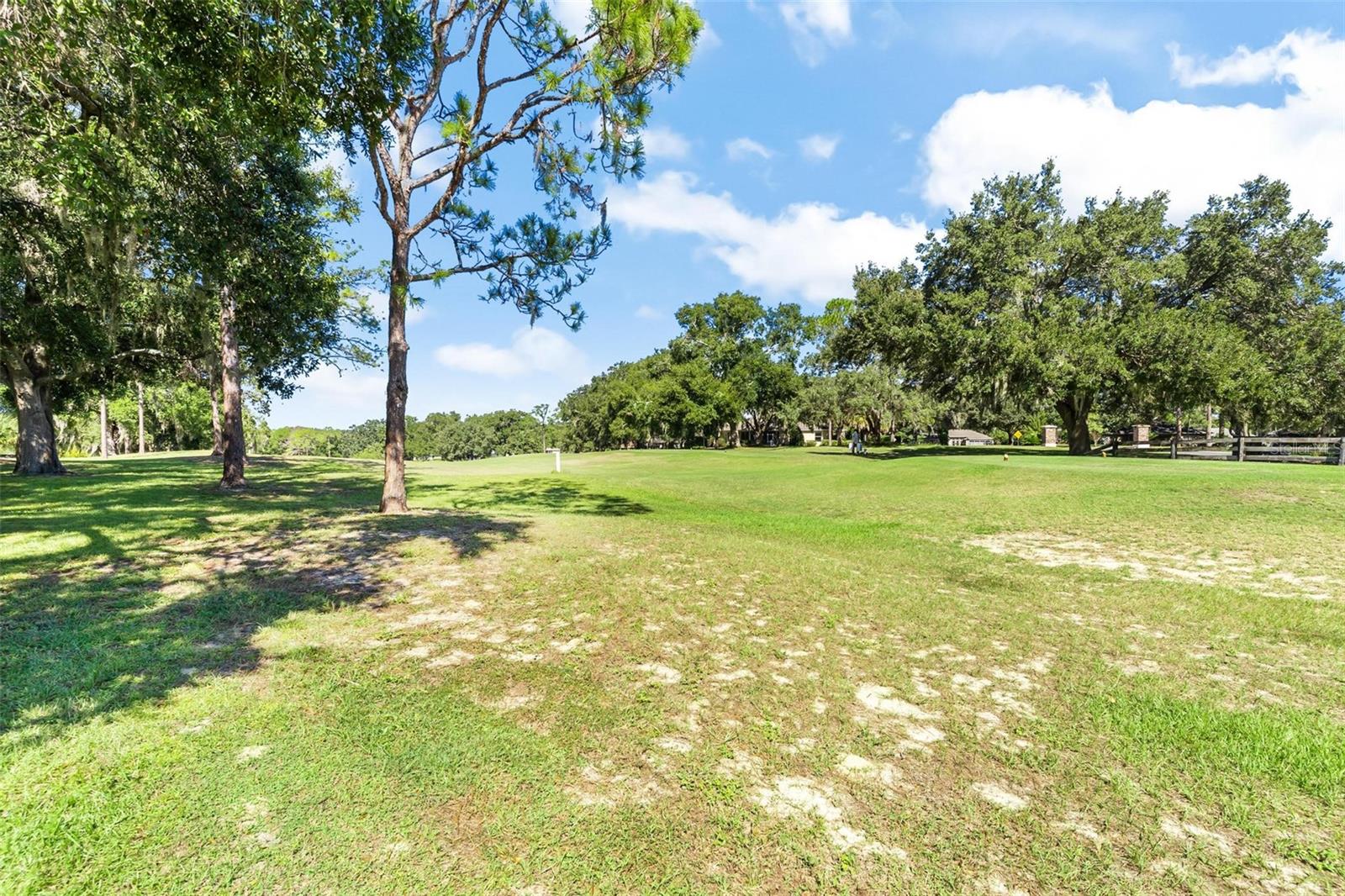 HARBOR HILLS - Residential