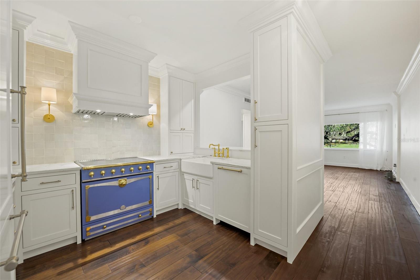 PARK AIRE CONDO - Residential Lease
