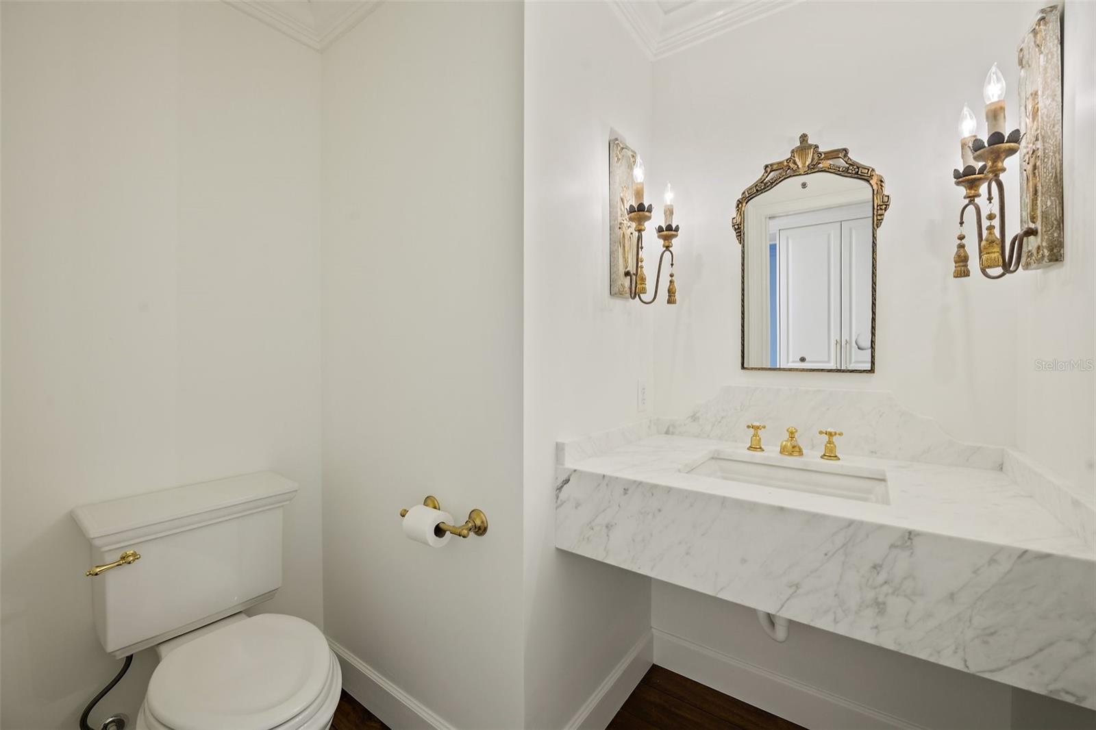 PARK AIRE CONDO - Residential Lease