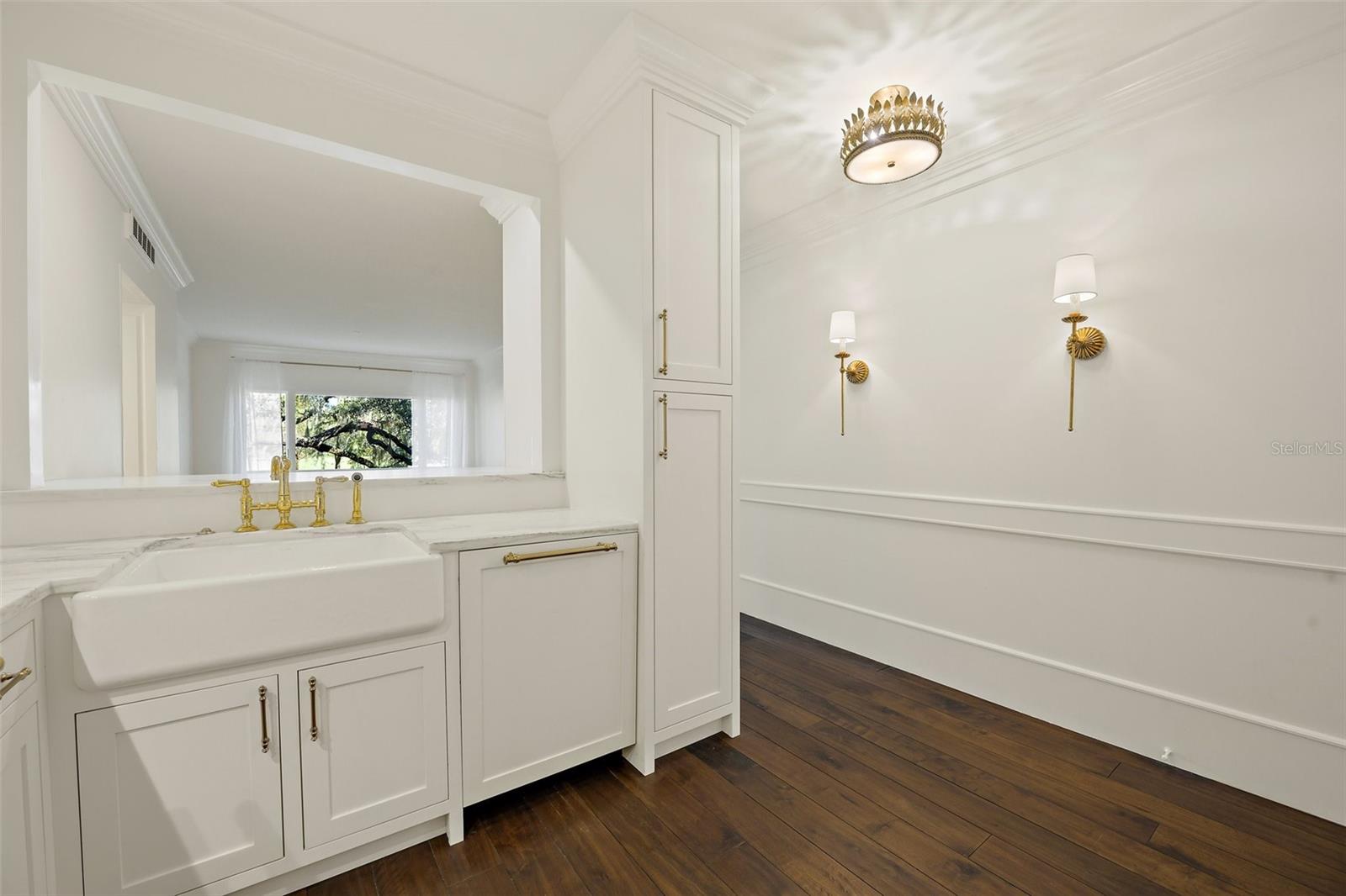 PARK AIRE CONDO - Residential Lease
