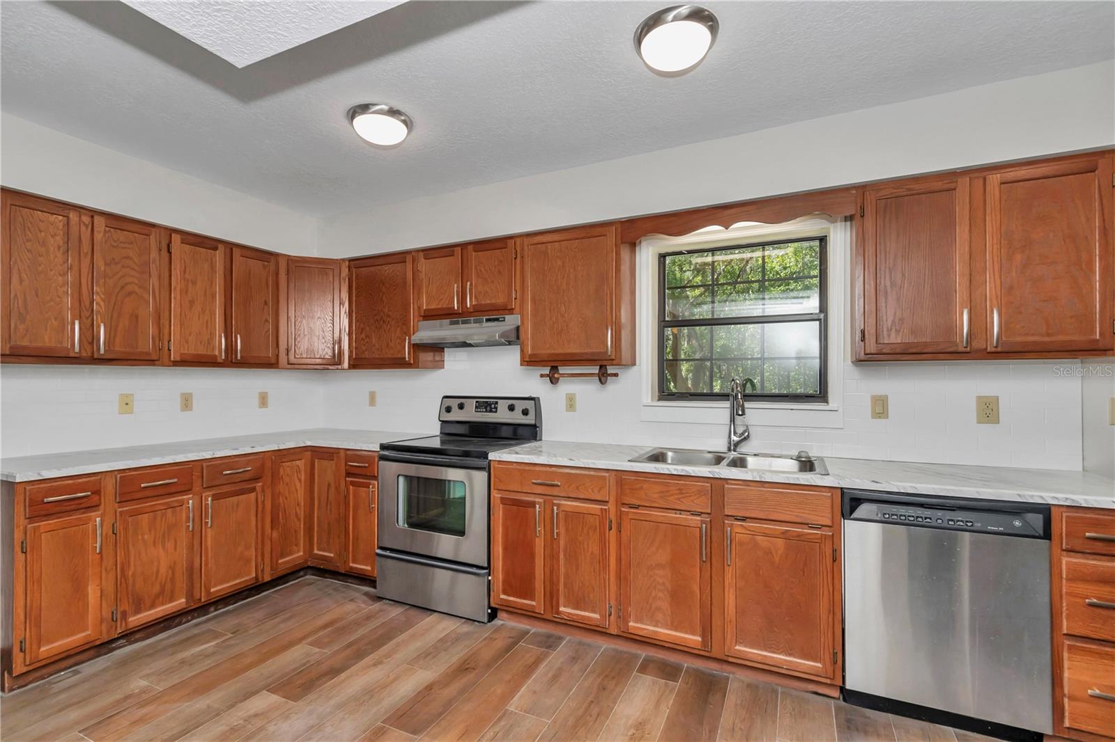 SADDLE HILL 2ND REP - Residential