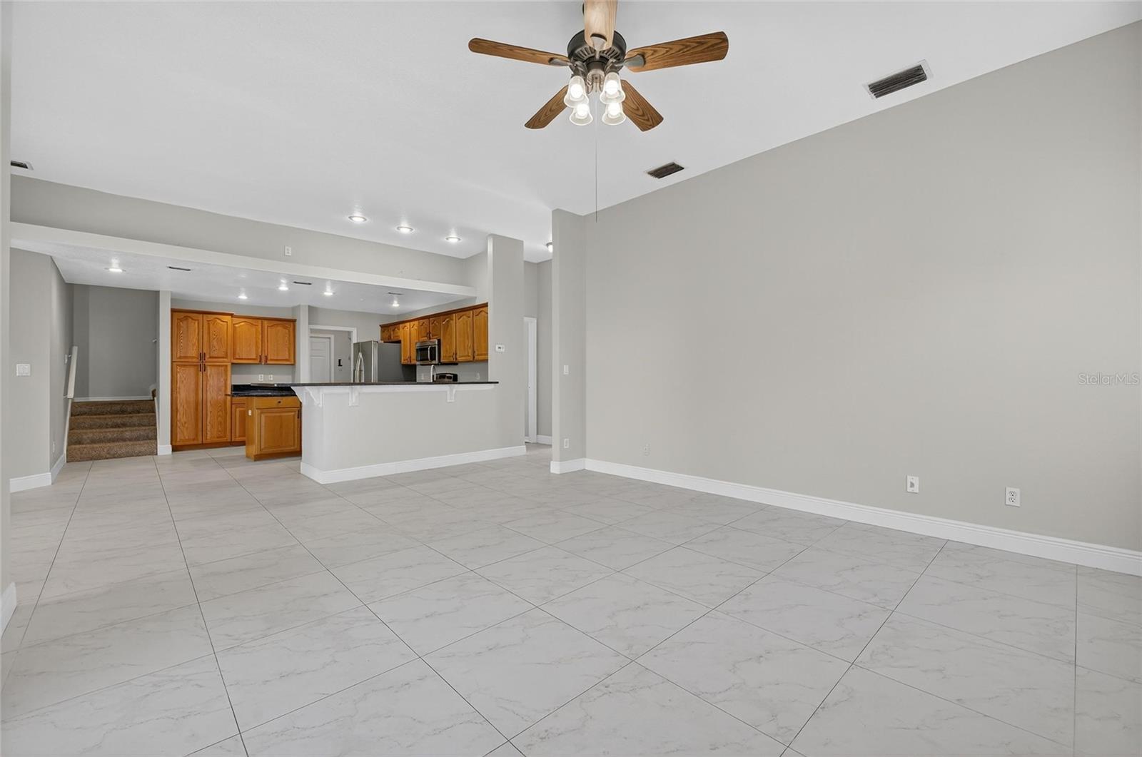 LAKE SHORE ESTATES 1ST ADD - Residential Lease