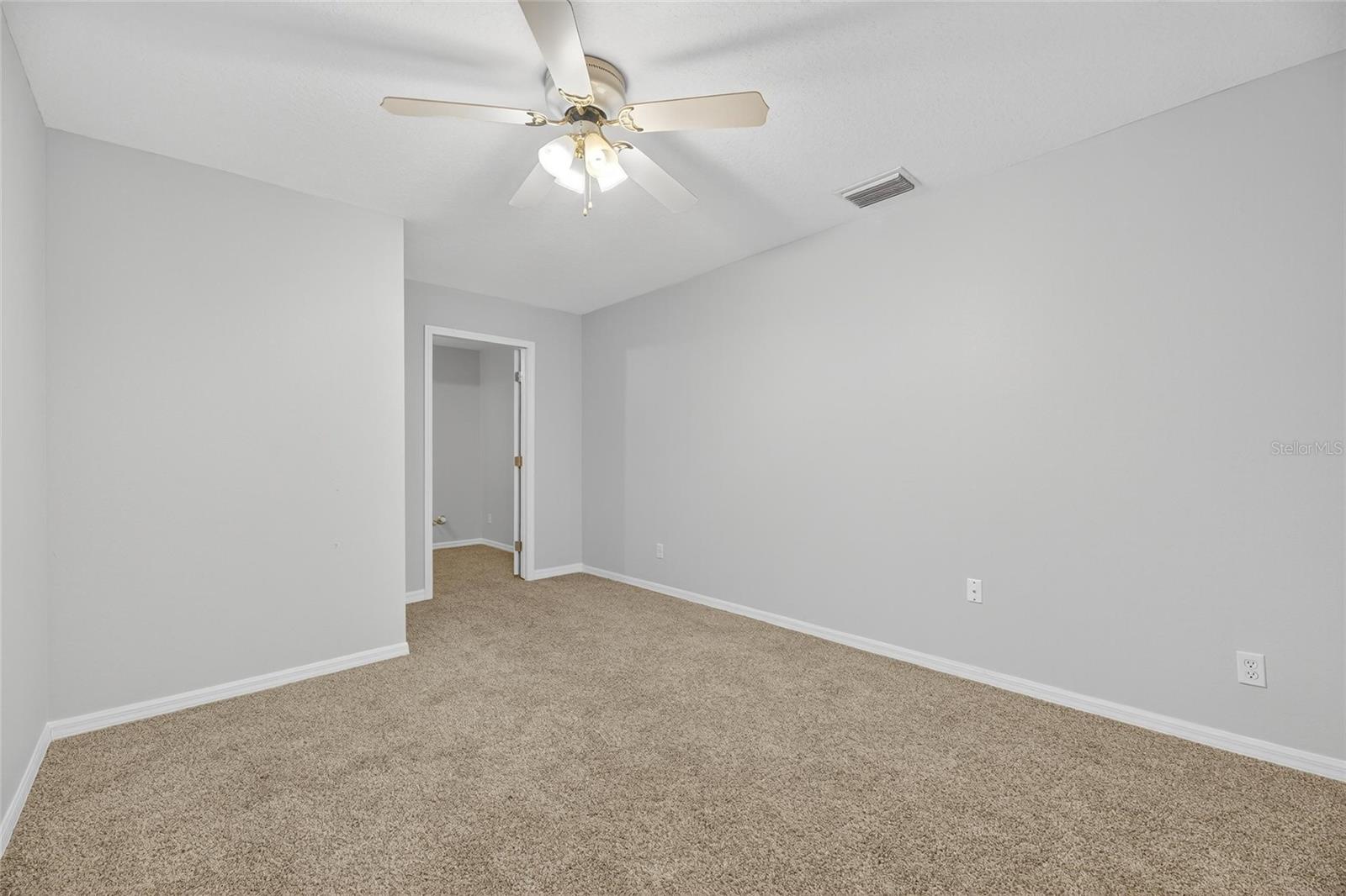 LAKE SHORE ESTATES 1ST ADD - Residential Lease